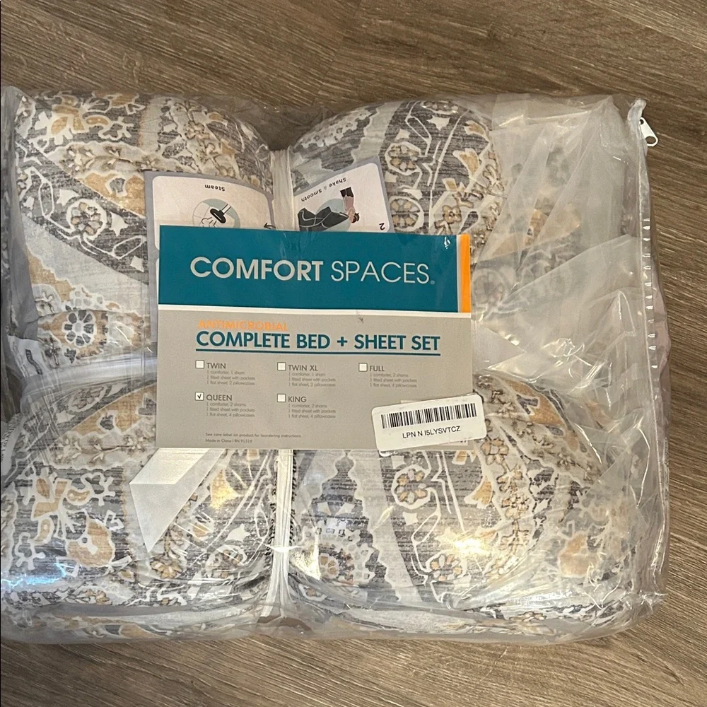 Queen Comforter Set in Blue and Cream